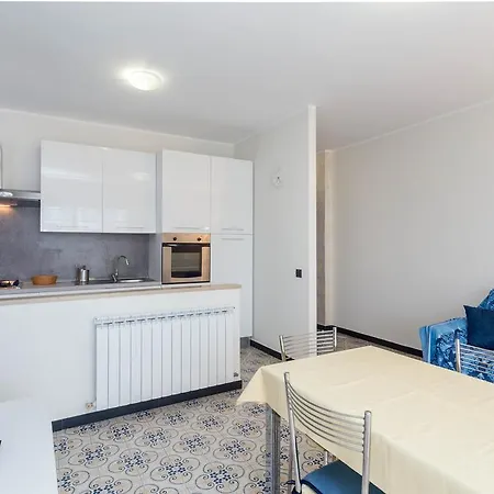 Διαμέρισμα Central Sestri Flats