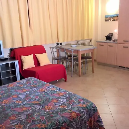 Central Sestri Flats