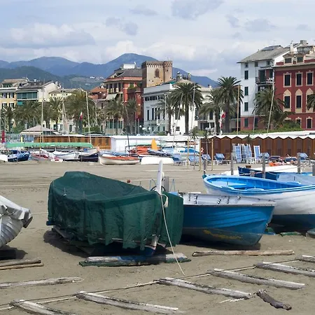 Διαμέρισμα Central Sestri Flats *